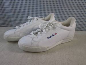 lot 48 image: (CSB) Pair of Reebok Sneakers Size ...