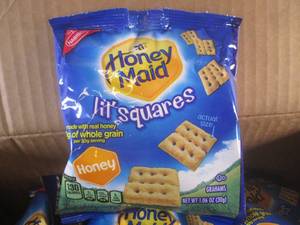 lot 109 image: (C-1) 60 Small Bags of Honey Maid L...