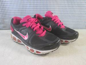 lot 136 image: (CS) Pair of Nike Air Tailwind Flyw...