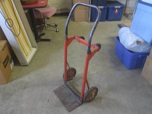lot 156 image: (EW7) 4-Wheel Hand Truck Dolly...
