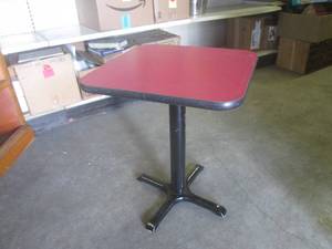 lot 170 image: (FRNT) Vintage Square ParlorCafe T...