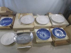 lot 205 image: (A-2) Assorted Collector Plates...
