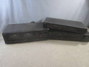 lot 209 image: (D-3) 3pc Toshiba ST-S12 Digital Sy...