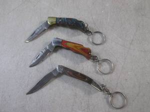 lot 232 image: (FS) 3 Damascus Blade Keychain Fold...