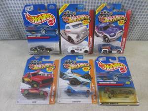 lot 400 image: (EC1) Assorted Hot Wheels in Packag...