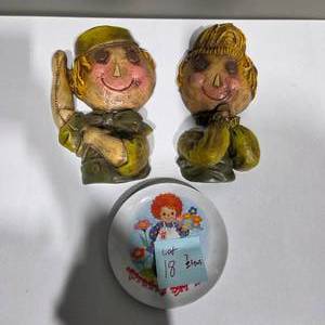 lot 18 image: Vintage Mothers Day 1977 Glass Plate & Decorative Figurine Set  Retro Collectibles  Lot 18