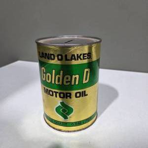 lot 19 image: Vintage Land O Lakes Golden D Motor Oil Advertising Bank  1 Quart Oil Can Style  Lot 19