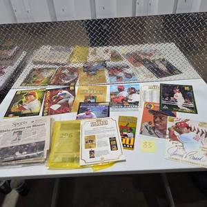 lot 83 image: Vintage Baseball Card & Memorabilia Lot Topps 2000 2001 Stadium Club Mark McGwire Johnny Bench Inserts  More