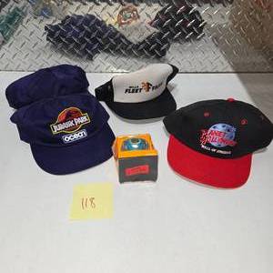 lot 118 image: Vintage Jurassic Park Ocean Hat Fleet Farm Snapback Planet Hollywood Mall America Cap Lot
