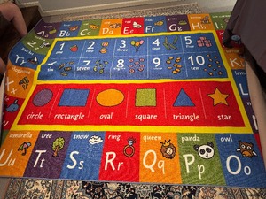 Childrens Play Rug - Like New 117 x 95