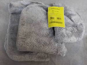 lot 24 image: 3 piece Platinum Gray Bath Rug Set...