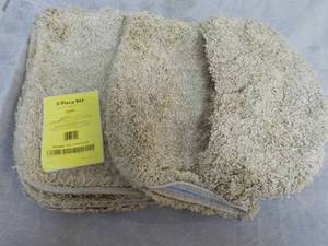 lot 33 image: 3 piece Linen Bath Rug Set...