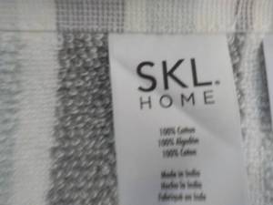 lot 50 image: SKL Home Bath Towel...