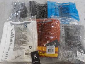 lot 122 image: 6 New Hydro Flash Tops - various Si...