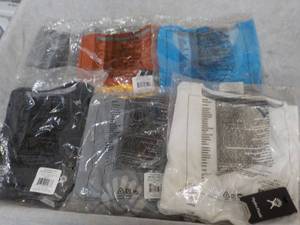 lot 128 image: 6 New Hydro Flash Tops - various Si...
