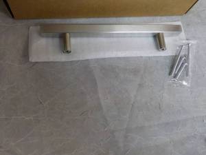 lot 209 image: 25 pack 7 34 Silver Drawers Handle...