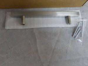 lot 210 image: 25 pack 7 34 Silver Drawers Handle...