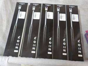 lot 214 image: 5 ARC BBQ Lighters USB...