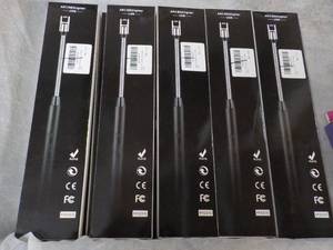 lot 215 image: 5 ARC BBQ Lighters USB...