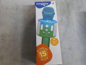 lot 241 image: Move 2 Play Wireless Mic and Speake...