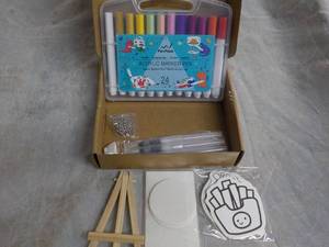 lot 249 image: Acrylic Marker Pen Kit...
