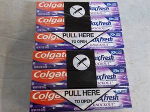 lot 326 image: 12 Tubes Colgate Max Fresh 1.9 oz T...