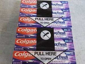 lot 327 image: 12 Tubes Colgate Max Fresh 1.9 oz T...