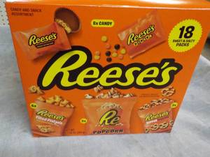 lot 329 image: 18 pack Reeses Variety...