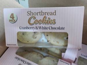 lot 338 image: Pace 24 boxes 4 packs Cranberry and...