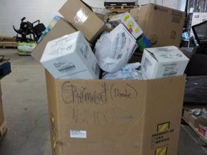 lot 376 image: Pallet of New Overstock and Unclaim...