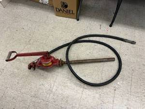 lot 6 image: Bennett Big G Pump