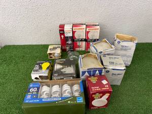 lot 61 image: Light Bulbs