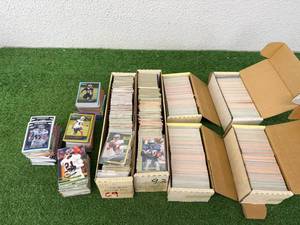 lot 85 image: Football Cards