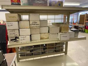 lot 117 image: Complete Shelf of Baseball Cards