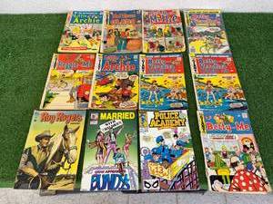 lot 125 image: Comic Books