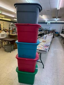 lot 159 image: 5 Totes with Lids