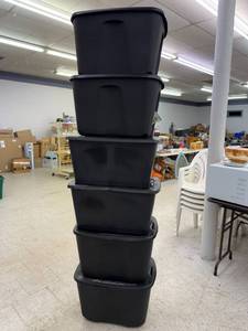 lot 168 image: 6 Black Totes with Lids