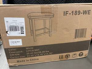 lot 6 image: Stool - White (2 PCSSET)