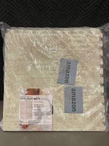 lot 26 image: Mpls - Little Landings Baby Play Mats - 6 Ft X 6 Ft Play Mat (All Ages 0m)