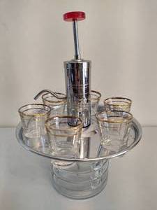 lot 12 image: Vintage MCM Shot Dispenser with Six Shot Glasses