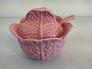 lot 20 image: Small Pink Cabbage - Shaped Tureen with Lid and Ladle