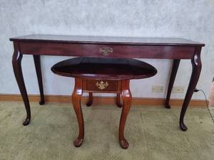 lot 30 image: Queen Anne Style Mahogany Console & Side Tables