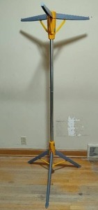 lot 116 image: Hangaway PortableFolding Clothing Rack