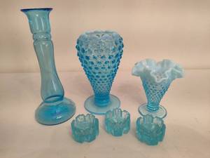 lot 44 image: Fenton Hobnail & Assorted Blue Glass Decor