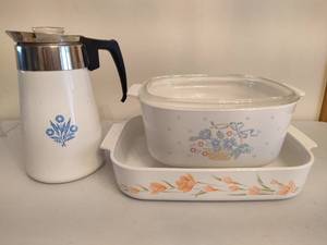 lot 54 image: Assorted Vintage Corningware