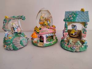 lot 71 image: Easter Music Boxes