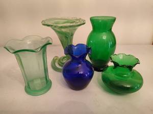 lot 99 image: Assorted Colored Vases