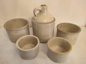 lot 157 image: Stoneware Jug & Asst Crocks