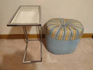 lot 184 image: GlassChrome Tray Table & Cloth Ottoman