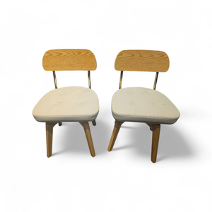 lot 62 image: 2 White Contemporary Swivel Chair